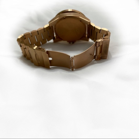 NIXON THE CORPORAL STAINLESS STEEL WATCH - Picture 8 of 10